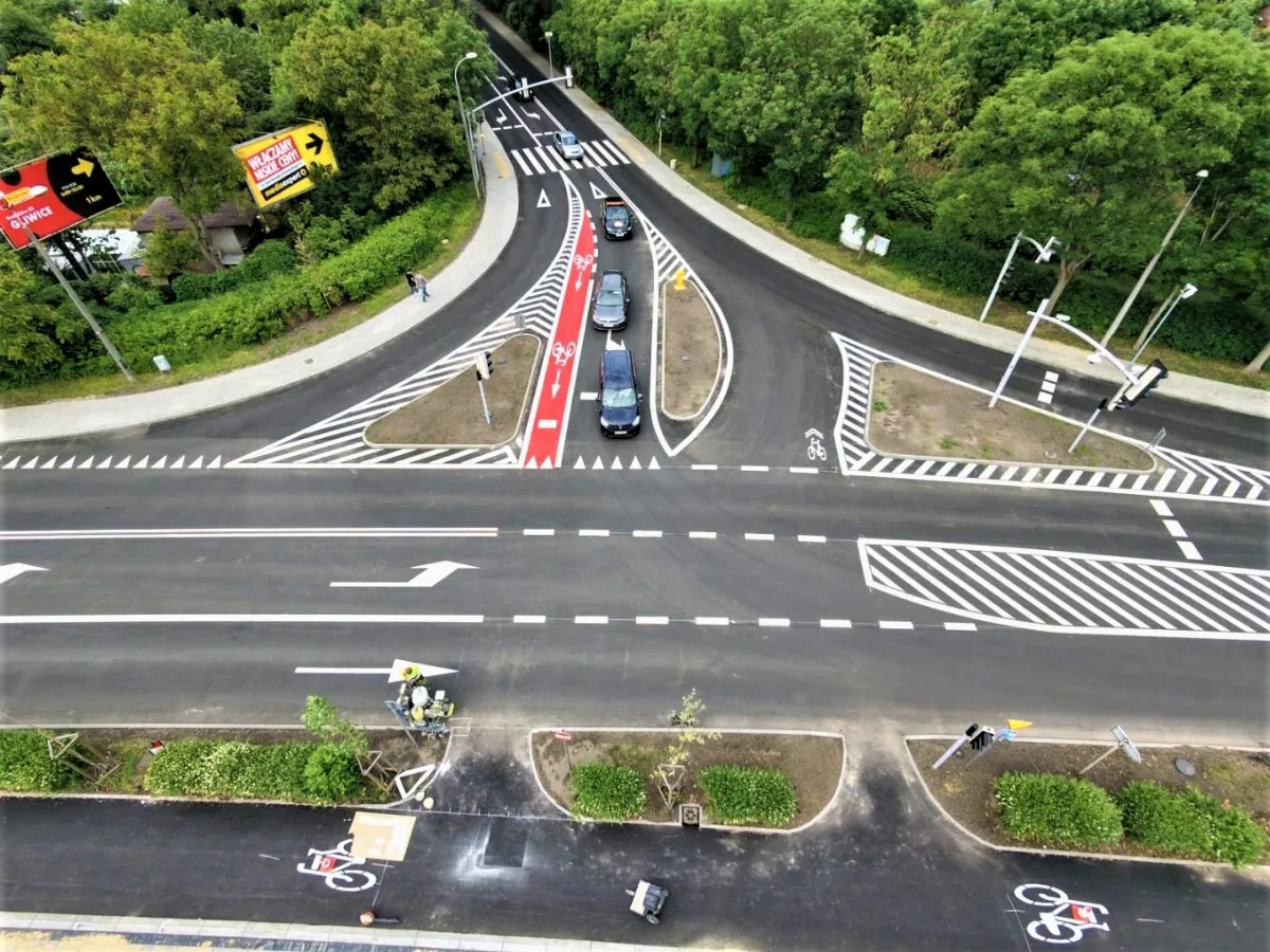 Nowa sygnalizacja na skrzyżowaniu ulic Orlickiego i Wyspiańskiego poprawia bezpieczeństwo