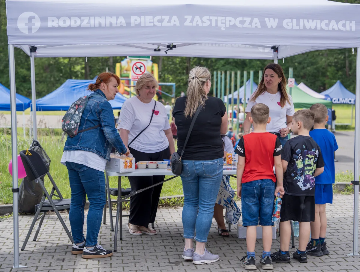 Zwiększenie wsparcia finansowego dla rodzin zastępczych i usamodzielnianych wychowanków