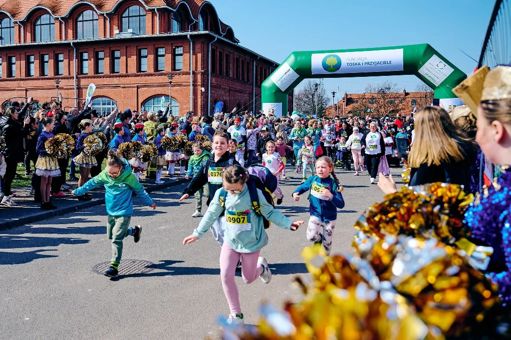 5. Gliwicki Bieg Kolorowych Skarpetek wsparł dzieci i młodzież z niepełnosprawnościami