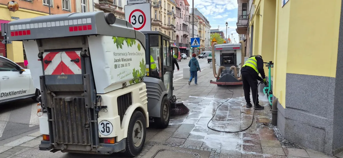 Prace utrzymaniowe nawierzchni ulicy Zwycięstwa w Gliwicach rozpoczęte