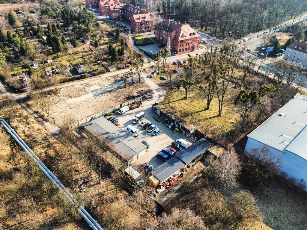 Węzeł przesiadkowy „Gliwice-Arena” przy ul. Pszczyńskiej: 10 ofert, ceny od 6,1 do 9,8 mln zł