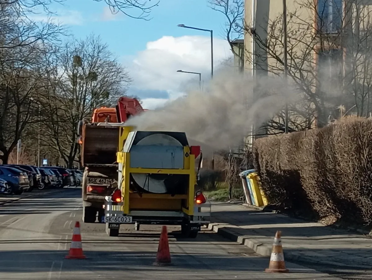 Drogowcy rozpoczęli prace po chłodnym poranku