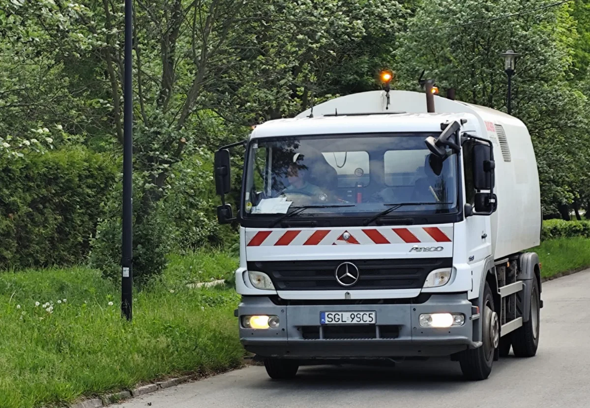 W maju uprzątnięto już ponad 8 milionów metrów kwadratowych nawierzchni
