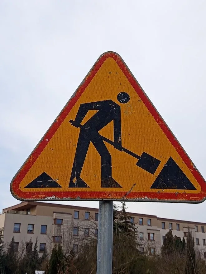 Codzienna praca w utrzymaniu dróg i chodników