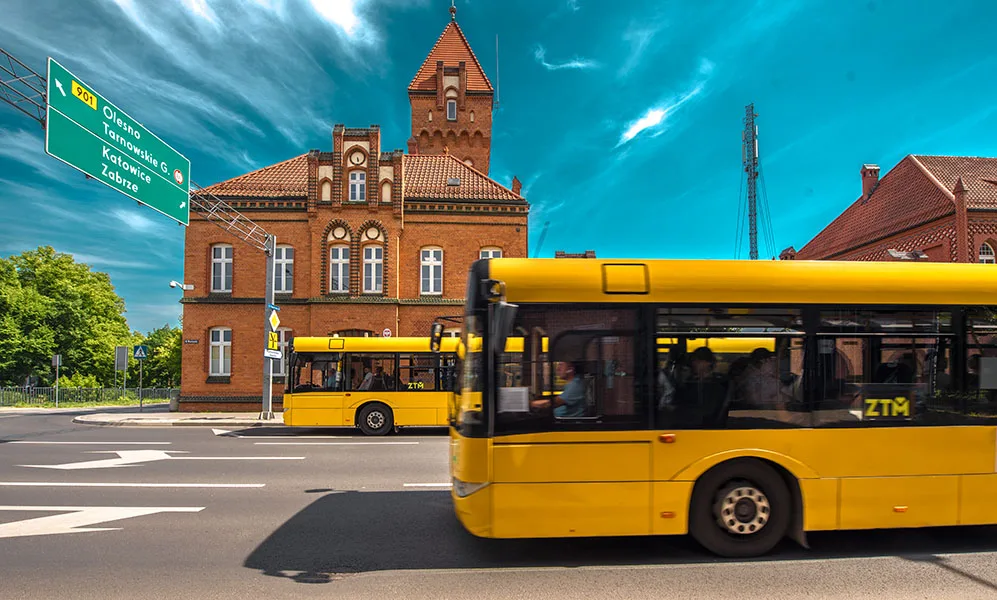 Zmiany w komunikacji miejskiej na Boże Ciało i piątek