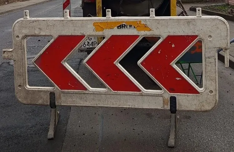 Wiosenne naprawy nawierzchni i chodników. Drogowcy pracują na kilku ulicach