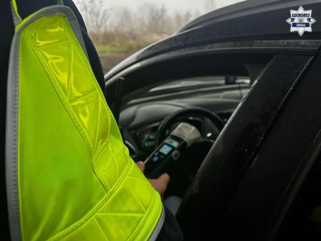 Gliwice: policjant po służbie zatrzymał nietrzeźwą kierującą. Miała ponad 2,5 promila