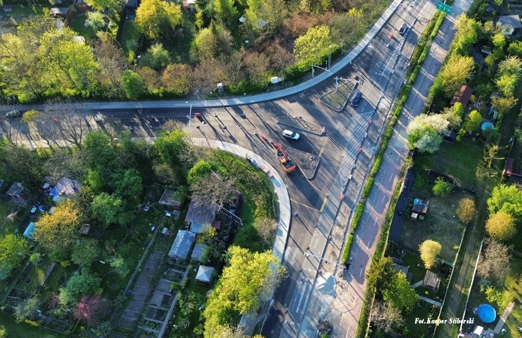 Półmetek prac na skrzyżowaniu ulic Orlickiego i Wyspiańskiego