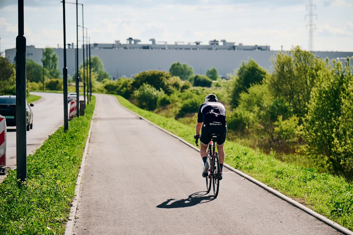 Trzynaście firm zgłosiło chęć budowy trasy rowerowej przy ul. Nadrzecznej